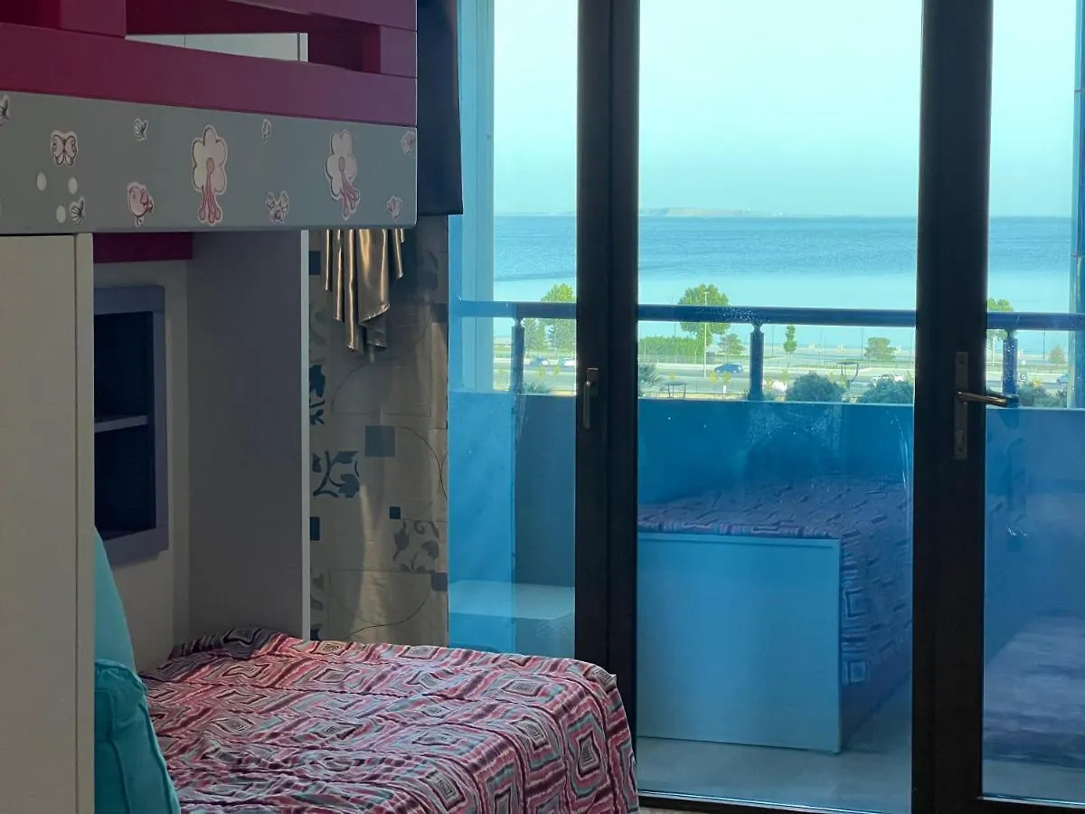 Megafun Luxury Family Apartment Baku 0*,